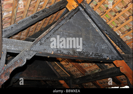 Les dommages causés par l'incendie de Kapellbrucke Bridge (Pont de la chapelle), Lucerne, Suisse Banque D'Images