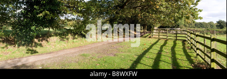 Le sentier baddesley clinton estate Midlands England uk warwickshire Banque D'Images