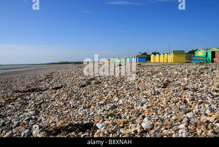 Cabines de plage à Littlehampton en hiver Banque D'Images