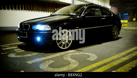 BMW 318Ci Coupe noir avec roues en alliage M3 E36 model Banque D'Images