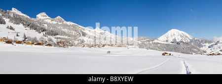 Le village de Leysin en hiver, Suisse Banque D'Images