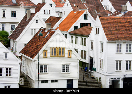 Maisons en bois dans une ville, Clausegaten Street, Gamle Stavanger, Stavanger, Norvège, du comté de Rogaland Banque D'Images