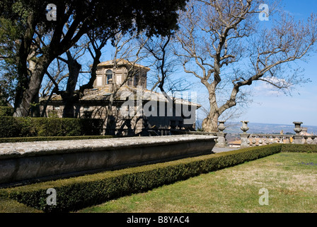 Italie, Latium comté - jardins et Maison de village à Bagnaia Gambara Banque D'Images