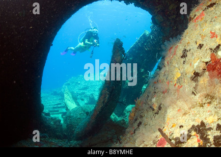 La plongée à l'Épave du RMS Rhone près de l'île des Caraïbes de l'île de sel dans les îles Vierges britanniques Banque D'Images