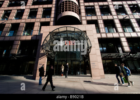 Le siège social d'UBS Bank est situé à Broadgate, près de Liverpool Street, à Londres, et sert de plaque tournante pour ses opérations au Royaume-Uni. Banque D'Images