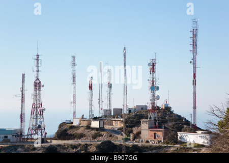 Mâts d'antennes de communication et près de Mijas Costa del Sol Malaga Province Espagne Banque D'Images