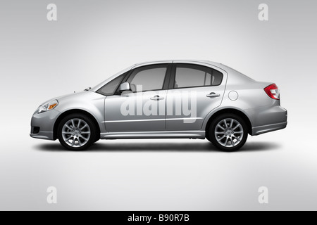 2009 Suzuki SX4 SPORT en argent - Pilotes Portrait Banque D'Images