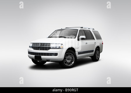 2009 Lincoln Navigator dans Blanc - angle de vue avant Banque D'Images