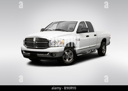 2009 Dodge Ram 2500 Big Horn Édition en blanc - angle de vue avant Banque D'Images