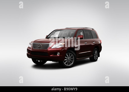 2009 Lexus LX LX570 en rouge - angle de vue avant Banque D'Images