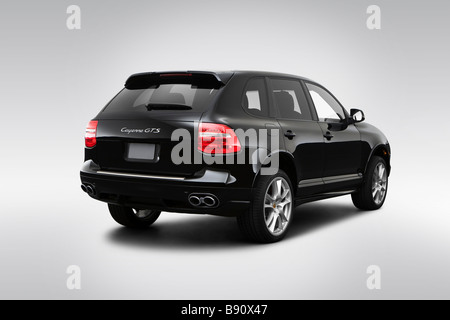 2009 Porsche Cayenne GTS en vue d'angle arrière - Noir Banque D'Images