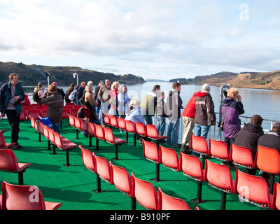 Les touristes à bord le Mull ferry Oban Banque D'Images