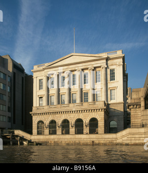 Poissonnier's Hall sur la rivière Thames, la ville de Londres Banque D'Images