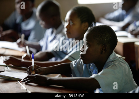 Nigéria : classe d'une école secondaire à Maiduguri Banque D'Images