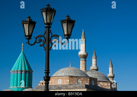 Turbe tombe de MEVLANA CELALEDDIN Rumi et Haci Bektas Konya Turquie Mosquée Banque D'Images