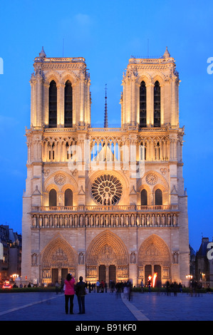 La CATHÉDRALE NOTRE DAME PARIS Banque D'Images