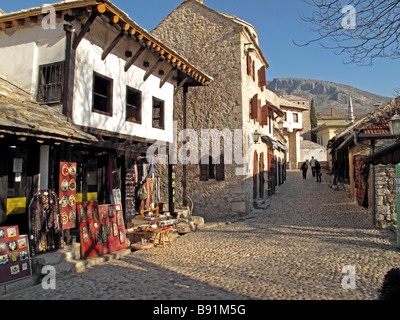 Mostar Bosnie-herzégovine Balkans magasin de souvenirs dans la vieille ville de Mostar Banque D'Images