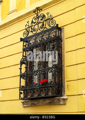 Grille de fenêtre ouvragée Budapest Hongrie Banque D'Images