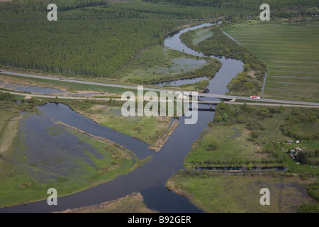 Kärevere Pont sur la rivière Emajõgi, comté de Tartu, Estonie, Europe Banque D'Images
