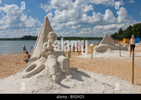 Sculpture de sable sur le lac Set Beach à Võru, Estonie, Europe Banque D'Images