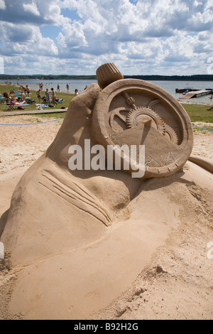 Sculpture de sable sur le lac Set Beach à Võru, Estonie, Europe Banque D'Images
