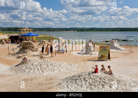 Sculpture de sable sur le lac Set Beach à Võru, Estonie, Europe Banque D'Images