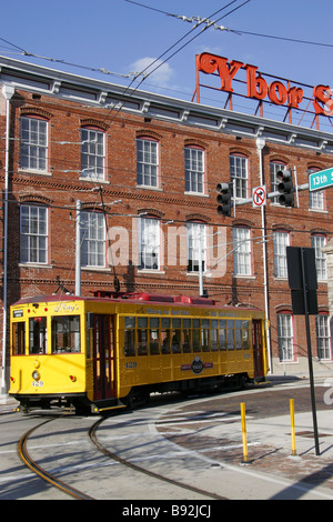 En tramway historique Ybor City Tampa Florida USA Banque D'Images