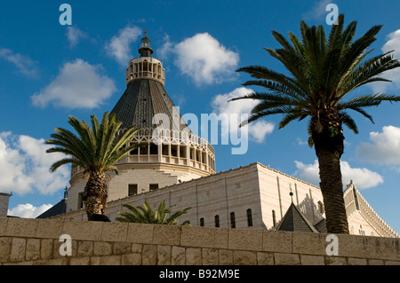 L'extérieur de l'église de l'annonciation ou de la basilique de l'Annonciation dans la ville de Nazareth en Galilée, dans le nord d'Israël Banque D'Images