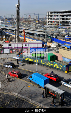 Stratford East London Railway station 2012 projets de réaménagement de bâtiments olympiques en cours et nouveau centre commercial Westfield Angleterre Royaume-Uni Banque D'Images