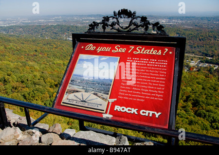 Signer à sept membres Plaza à Rock City Gardens sur Lookout Mountain près de Chattanooga Tennessee Banque D'Images