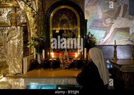 L'autel de Notre Dame des Douleurs ou Stabat Mater dans le Calvaire ou Golgotha dans l'église du Saint Sépulcre à Jérusalem Israël Banque D'Images