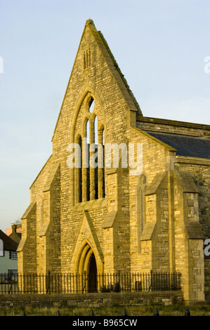 L'église de garnison, Vieux Portsmouth, ruine pris dans le regard du soleil au coucher du soleil Banque D'Images