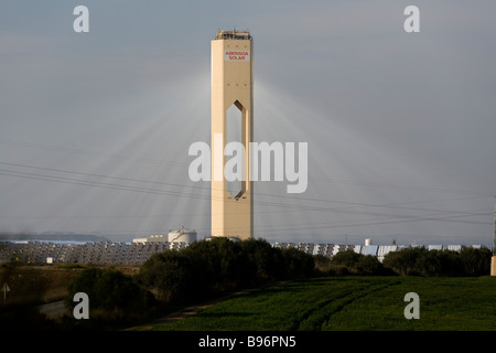 Projet de centrale électrique solaire Abengoa, près de Séville. L'Espagne. Banque D'Images