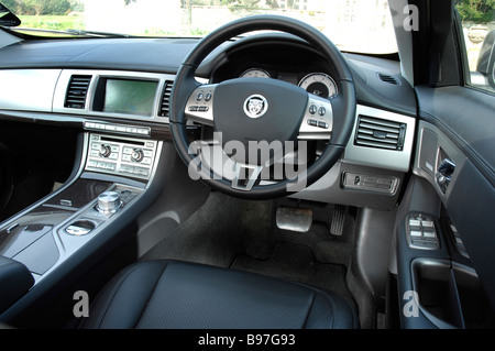 2008 Jaguar XF SV8 Banque D'Images