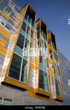 La nouvelle architecture moderne du Middlesbrough College, programme de régénération internationalement reconnu; locaux éducatifs à Middlehaven, Teesside, Banque D'Images