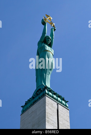 Monument de la liberté Riga Lettonie connu sous le nom de milda Banque D'Images