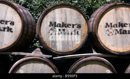 Barriques sur chariot distillerie Maker's Mark Loretto Kentucky USA Banque D'Images