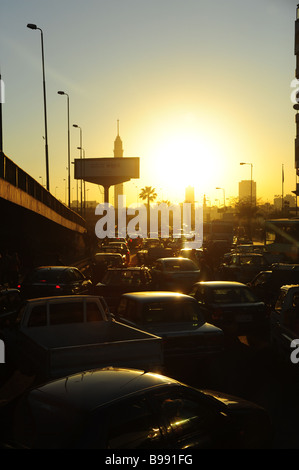 Egypte Le Caire à l'heure de pointe du trafic Banque D'Images