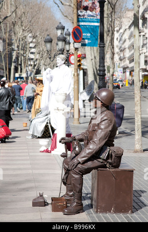 Artistes sur La Rambla à Barcelone Banque D'Images