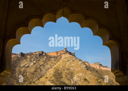 Avis de Jaigarh Fort de Amber Palace, également connu sous le nom de Fort Amber, ambre, près de Jaipur, Rajasthan, Inde Banque D'Images