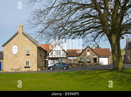 Hôtel la frontière, Kirk at Yetholm, Roxburghshire, Ecosse, UK... la ligne d'arrivée du Pennine Way à pied Banque D'Images