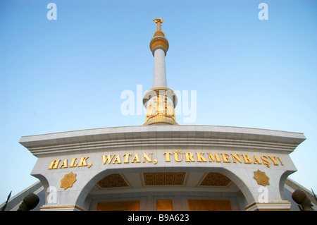 Statue de la personnalité culte Turkmenbashy Turkmenbashi Banque D'Images