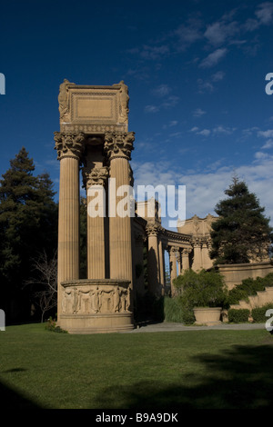 Collonades au Palais des Beaux-arts, San Francisco, Californie Banque D'Images