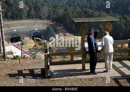 Site de construction au sud du projet d'amélioration des tunnels Hindhead Road A3 sud de l'Angleterre UK Guest plate-forme d'observation Banque D'Images