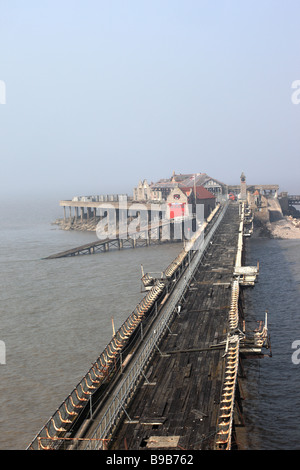 Birnbeck Pier - ancien Pier abandonné, Weston Super Mare, North Somerset, Royaume-Uni Banque D'Images