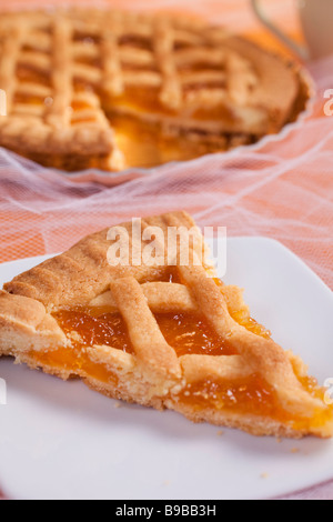 Crostata all'albicocca. Croûte d'abricot tart Banque D'Images