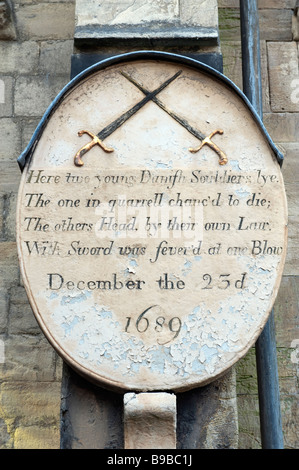 Plaque commémorative sur le mur de l'église St Marys à Beverley,'East Riding of Yorkshire, Angleterre' Banque D'Images