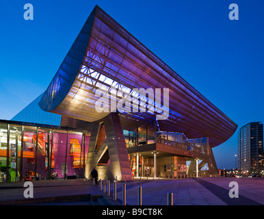 Le Lowry Art Gallery et complexe de divertissement de nuit, Salford, Greater Manchester, Angleterre Banque D'Images