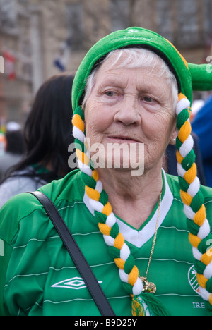 St Patricks day célébrations à Trafalgar Square Banque D'Images