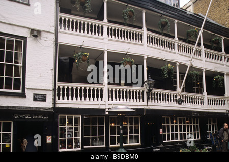 George Inn, Southwark, les galeries. Banque D'Images